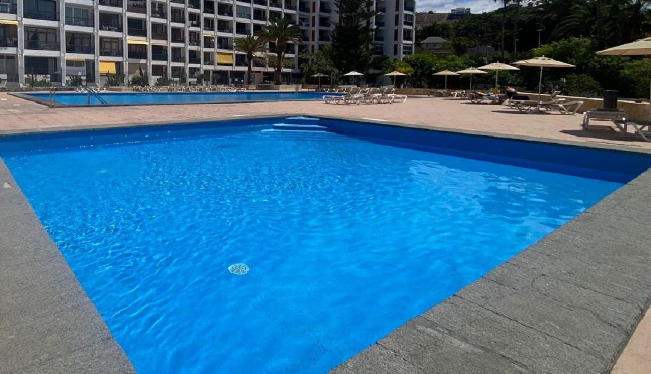 Beach And Pool In Playa De Las Americas Apartment Luaran gambar