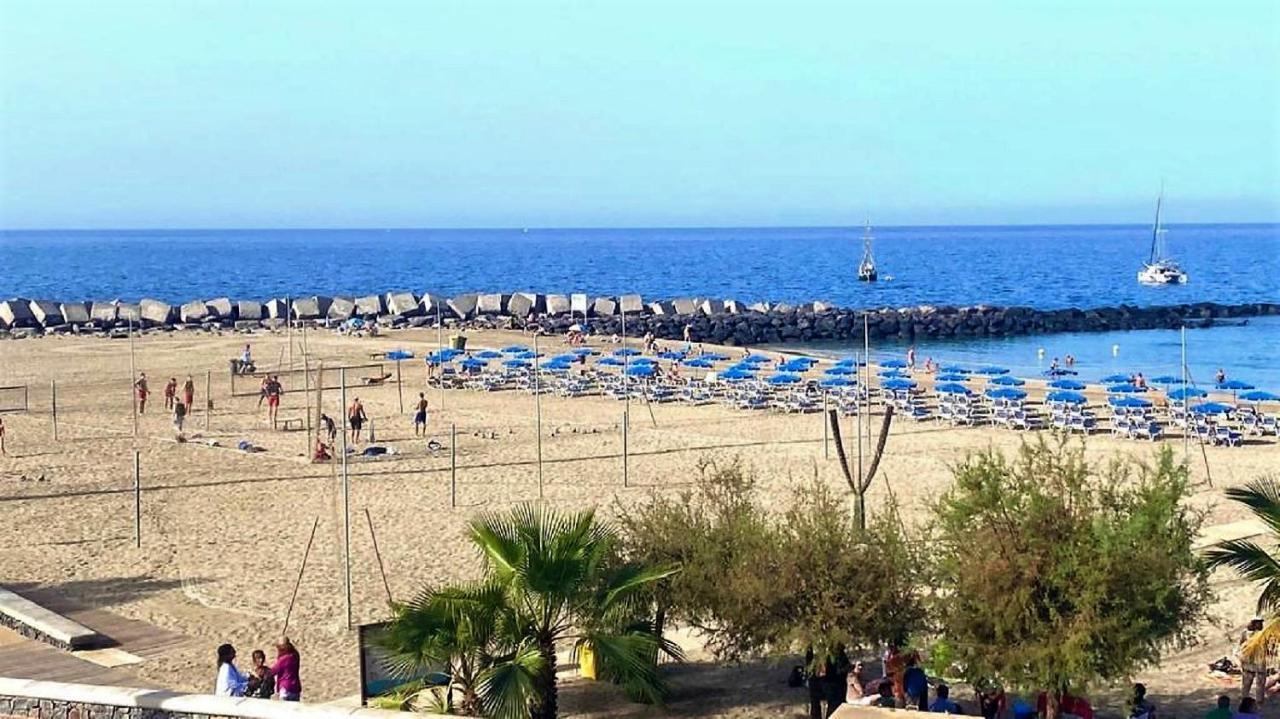 Beach And Pool In Playa De Las Americas Apartment Luaran gambar